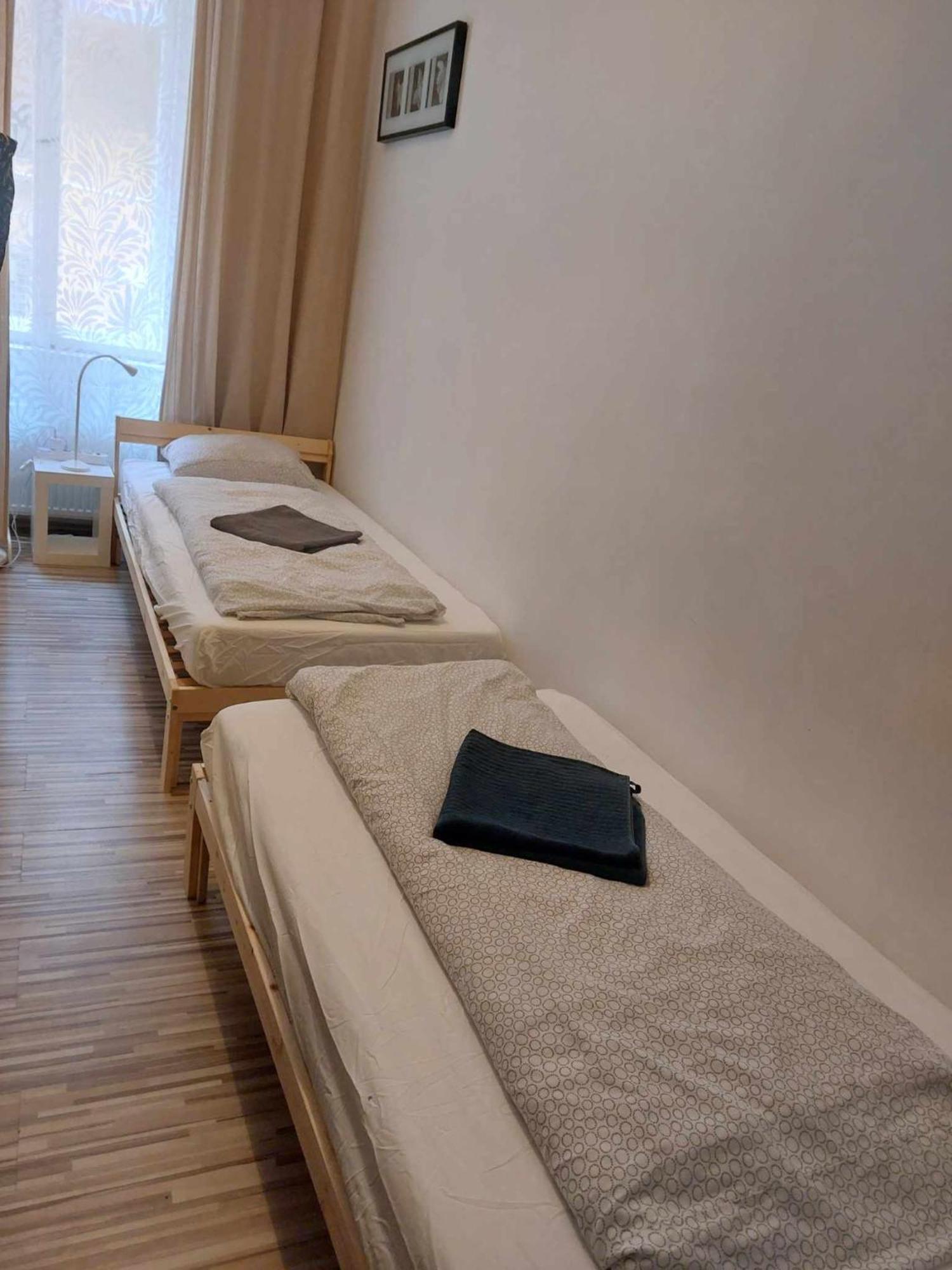 Free Parking Sega Rally Apartment Budapest Exterior foto