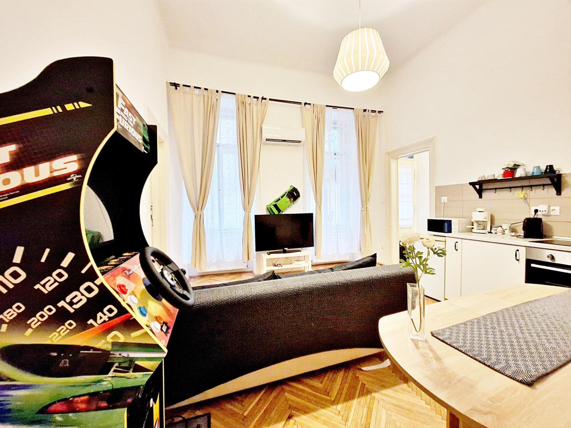 Free Parking Sega Rally Apartment Budapest Exterior foto