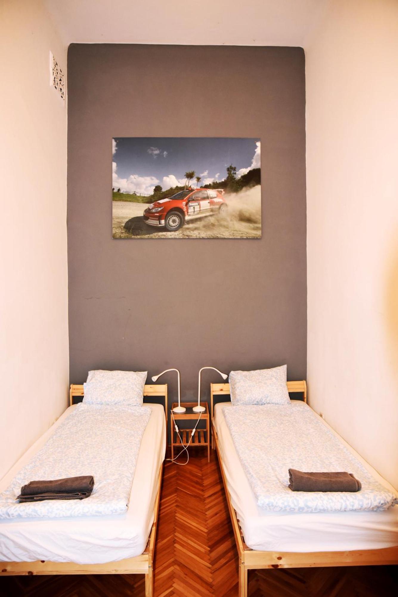 Free Parking Sega Rally Apartment Budapest Exterior foto